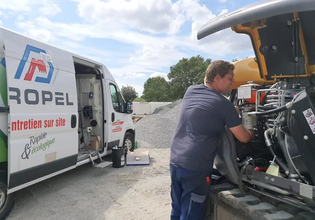 Entretien pelle tehnicien PROPEL