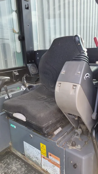 Mini pelle occasion TAKEUCHI TB23RA