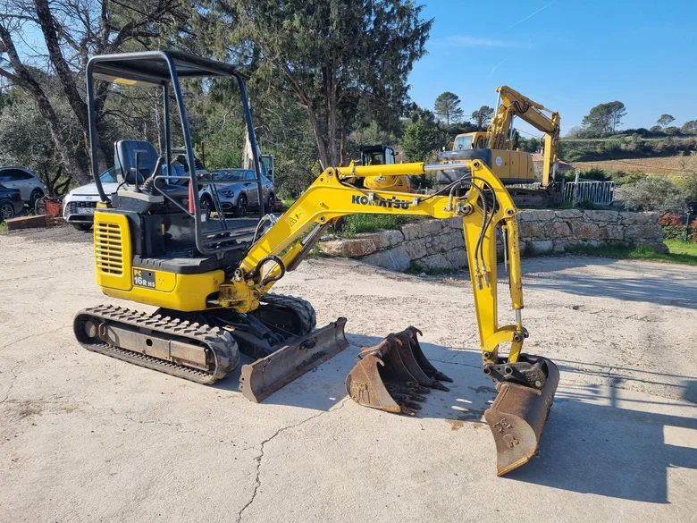 Mini pelle occasion KOMATSU PC16R-HS