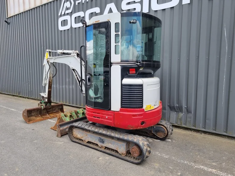 Mini pelle occasion TAKEUCHI TB23RA