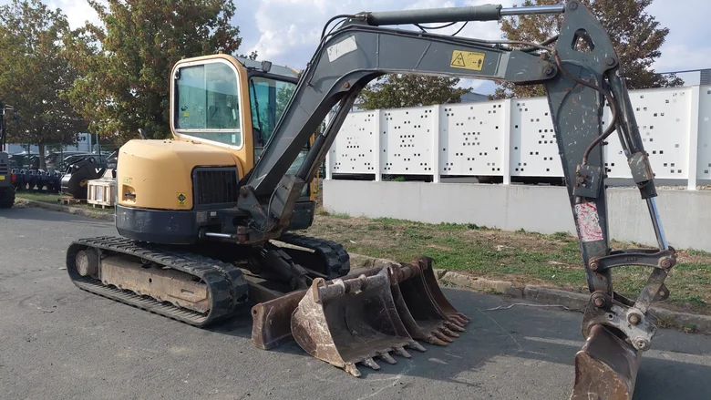 Mini pelle occasion VOLVO ECR58