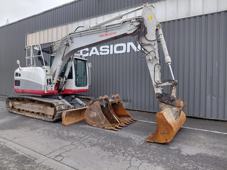 Pelle sur chenille occasion TAKEUCHI TB2150RA