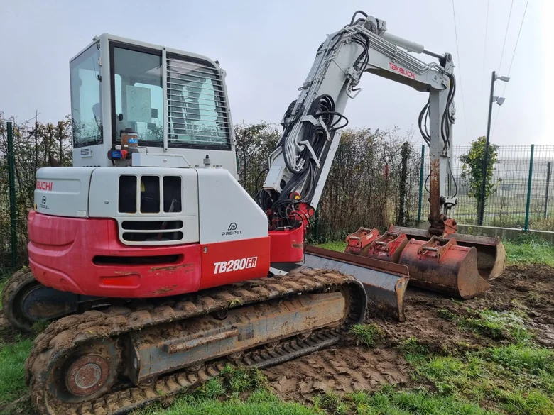 Mini pelle occasion TAKEUCHI TB280FRA