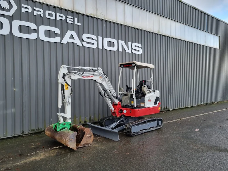 Mini pelle occasion TAKEUCHI TB225SL