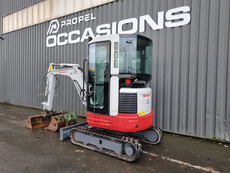 Mini pelle occasion TAKEUCHI TB23RA